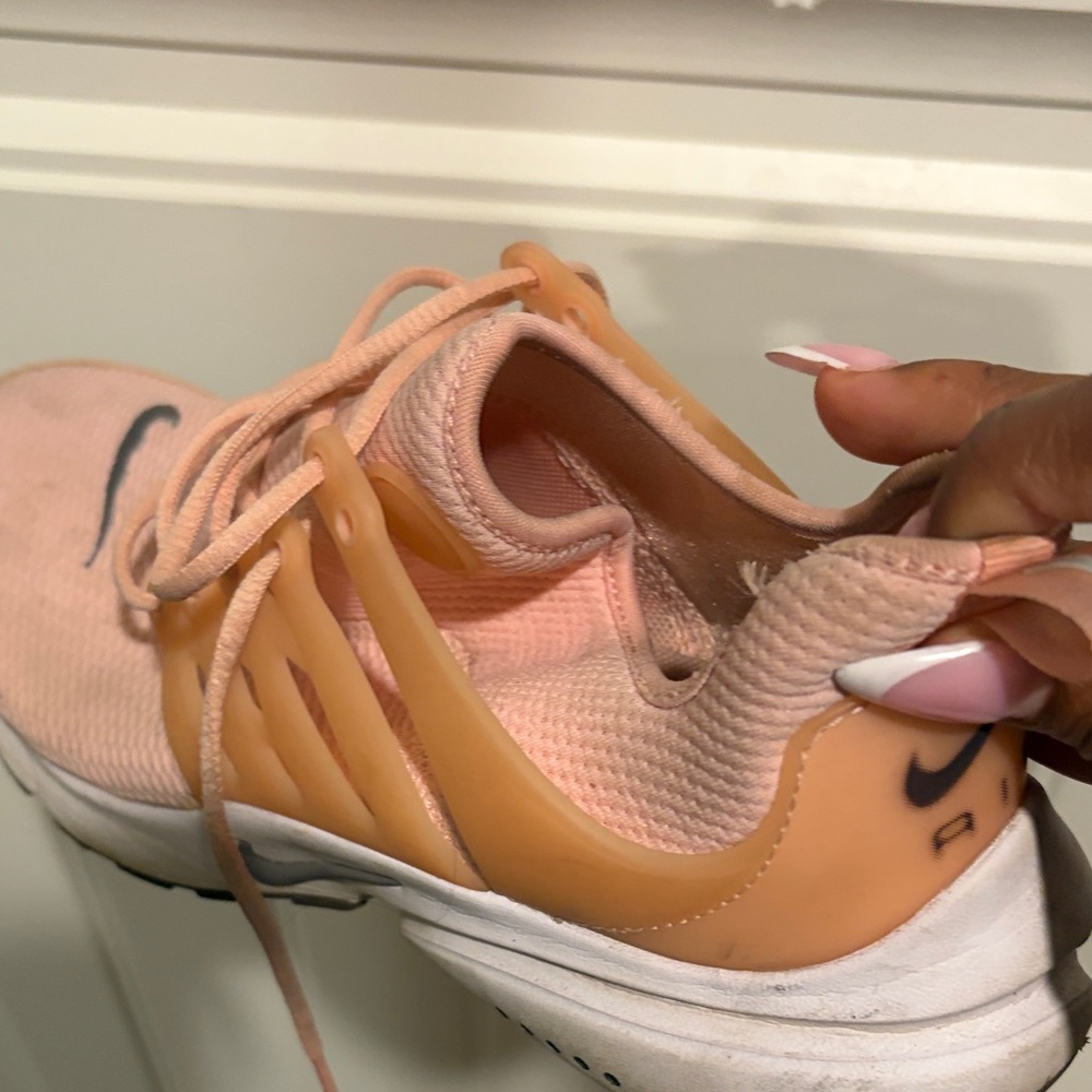 Nike Women's Peach and White Sneakers